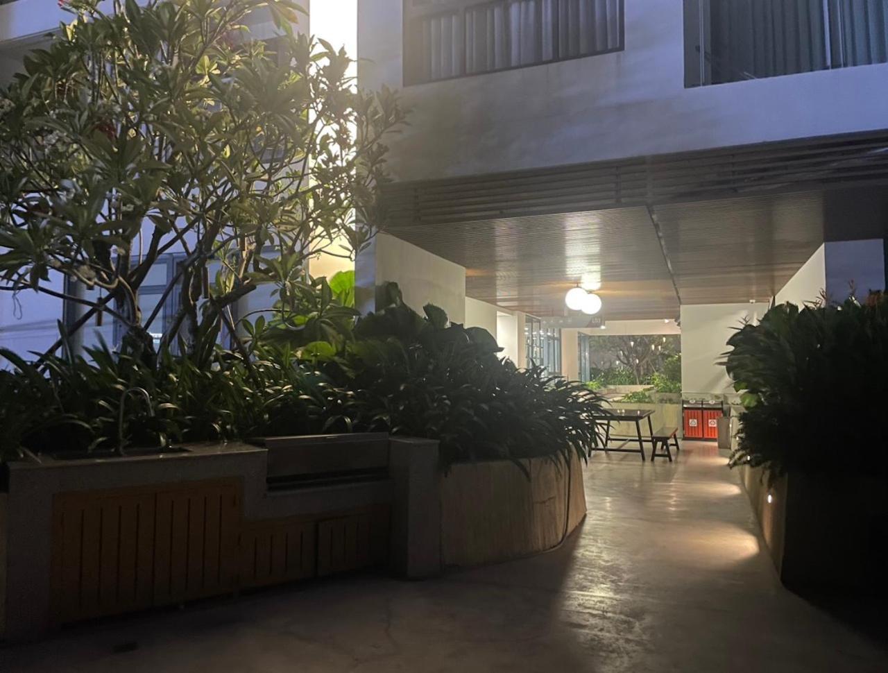 Compass One Building - Luxury Apartments Ap Phu Tho Kültér fotó