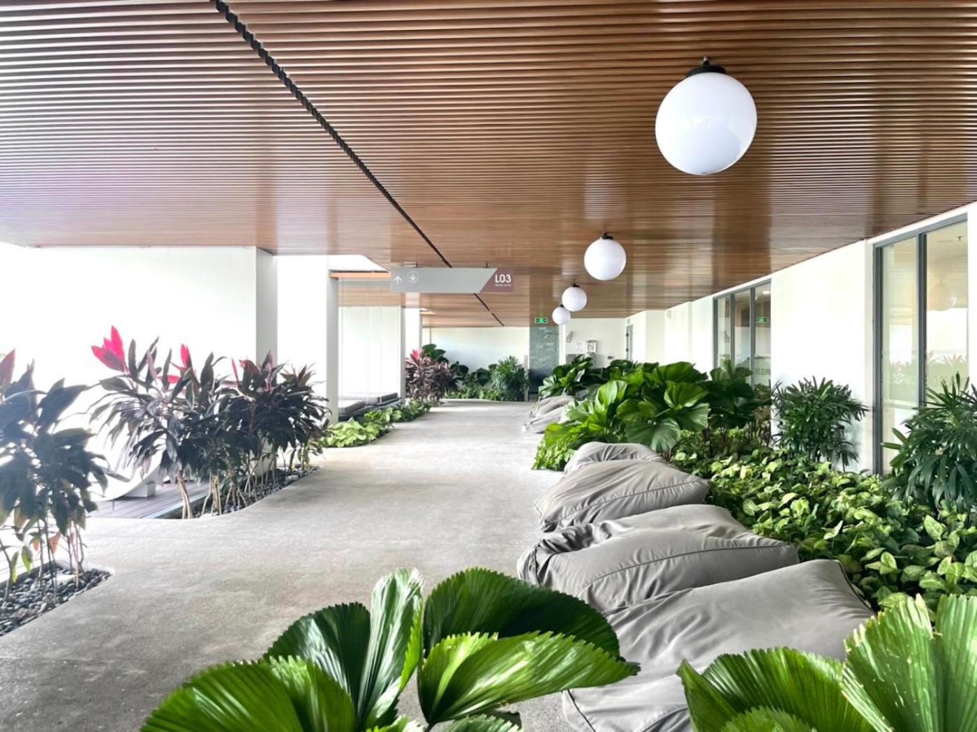 Compass One Building - Luxury Apartments Ap Phu Tho Kültér fotó
