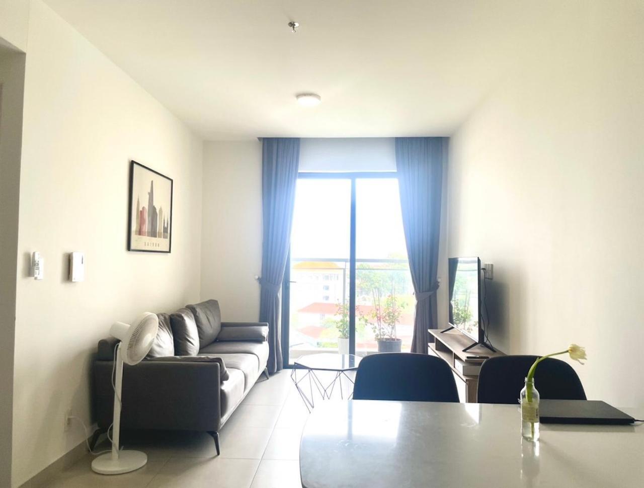 Compass One Building - Luxury Apartments Ap Phu Tho Kültér fotó